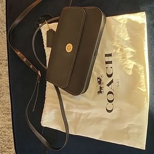Coach Turnlock Black Clutch